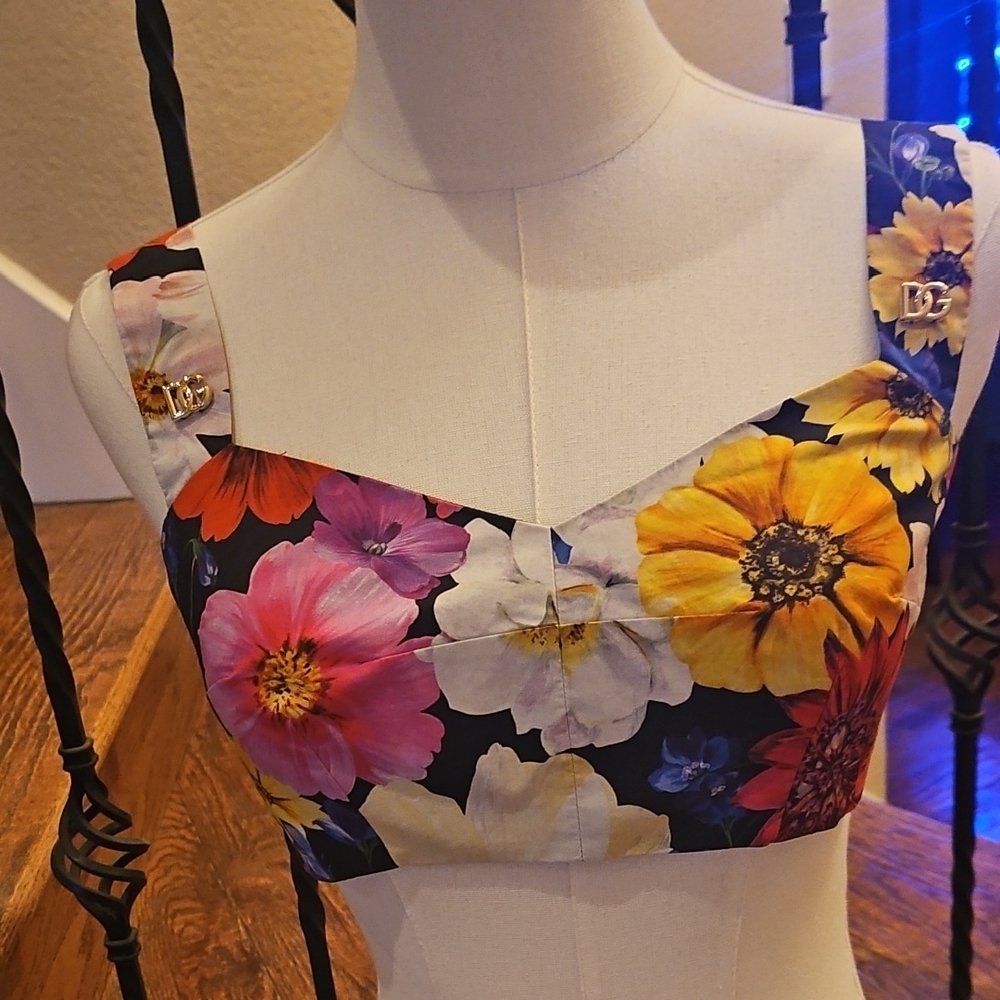 Dolce & Gabbana Multicolor Floral Crop Top